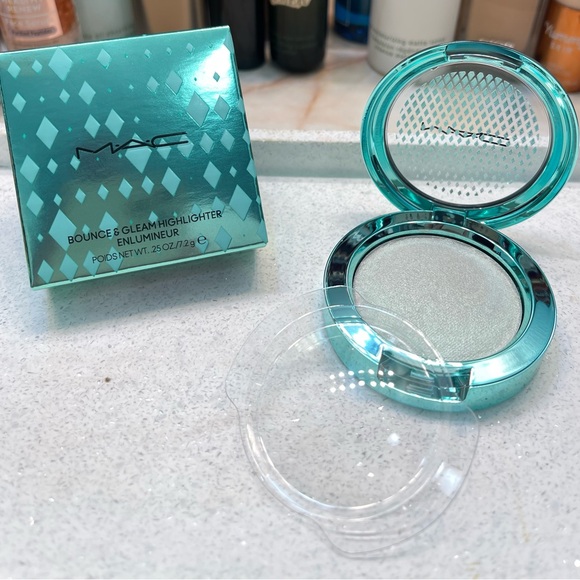 MAC ~ ‘INVESTMINT’ Bounce & Gleam Highlighter ~ Full Size ~ RARE & HTF ~ BNIB - Picture 16 of 16